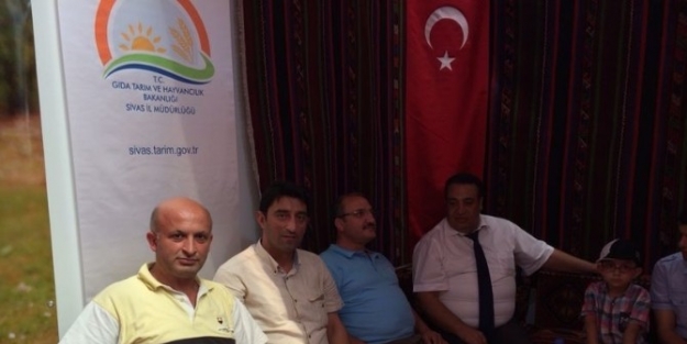 Ak Parti İlçe Başkanı Kelebek Ve Tarım İl Müdürü Çelik Sivas’ta Düzenlenen Fuara Katıldı