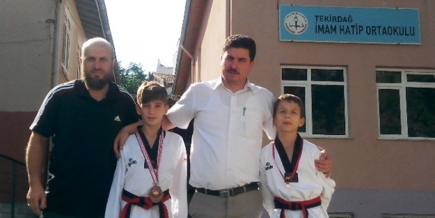 Taekwondo Türkiye Üçüncüsü Tekirdağ İmam Hatip Öğrencisi Oldu