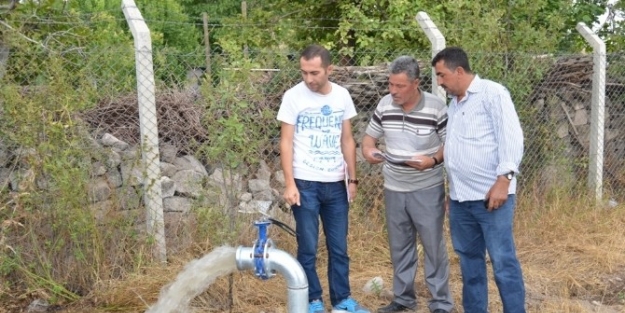 Yeşilyurt Mahallesinde Sondaj Kuyusu Ve Kapalı Sulama Kanalı