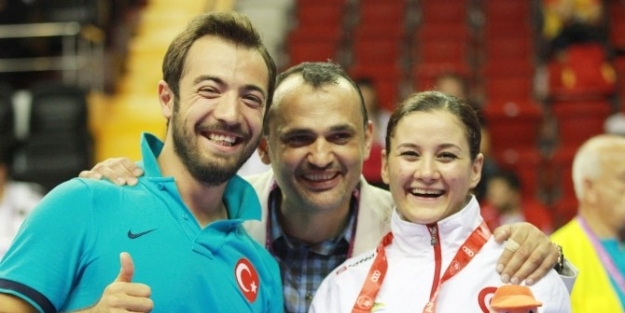 Yakan Çifti, Karadağ Ve Azerbaycan’da