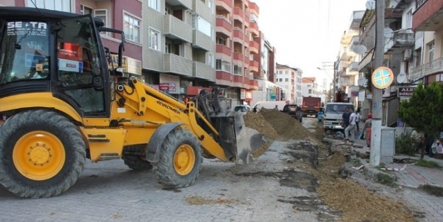 Akçakoca’da Elektrik Telleri Yer Altına Alınıyor