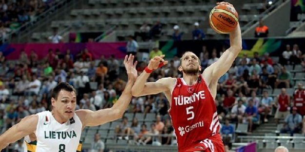 Basketbol, futbolu geçti