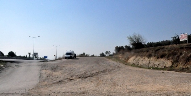 Çağrişan Ve Bademli Mahallelerine Bağlantı Yolu