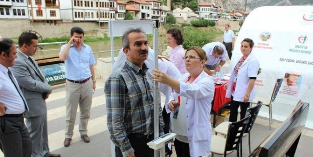 Amasya’daki Sağlık Yöneticilerine Beden Kütle İndeksi Testi