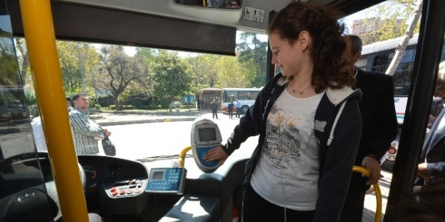 İzmir’de, Üniversite Öğrencilerine ’ekspres Hat’ Müjdesi