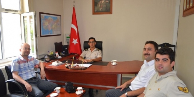 Kula Devlet Hastanesi Yönetimi Askerlik Şube Başkanını Ziyaret Etti