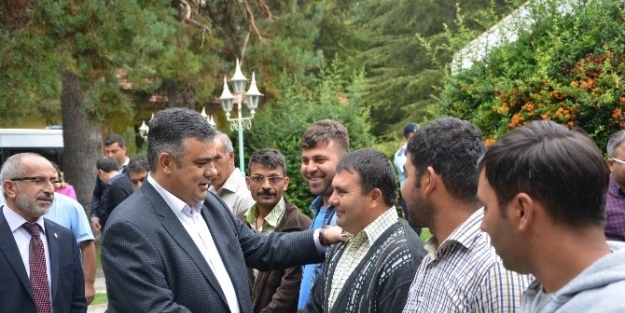 Başkan Özgüven Belediye İşçileriyle Bir Araya Geldi