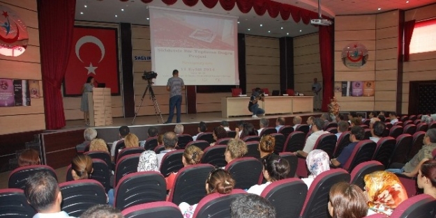 “şiddetsiz Bir Topluma Doğru” İsimli Sempozyum Düzenlendi