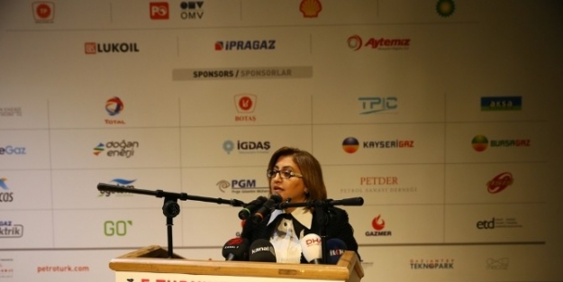 Başkan Şahin, Türkiye Enerji Zirvesi’nde Konuştu