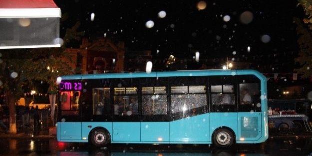 Aksaray’da Sağanak Yağmur Vatandaşları Zor Durumda Bıraktı