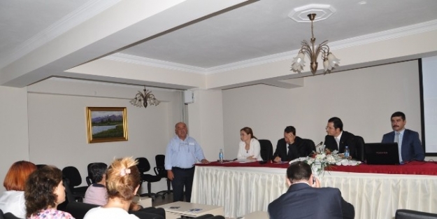 Tunceli’de Dış Ticaret Bilgilendirme Semineri Düzenlendi