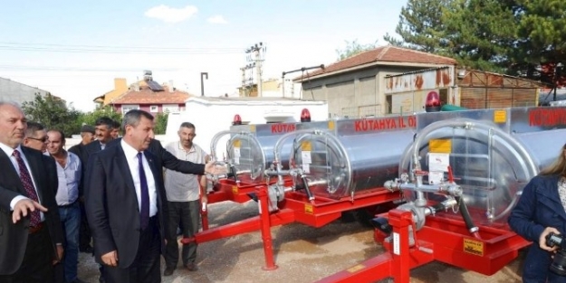 Köylere Yangın Söndürme Tankeri Ve Çöp Konteynırı