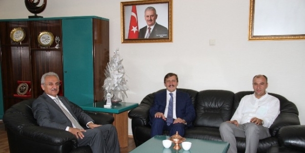 Rektör Çapoğlu Başkan Başsoy’u Ziyaret Etti