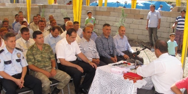 Hayırsever İş Adamı Doğduğu Köye Kuran Kursu Yaptırdı