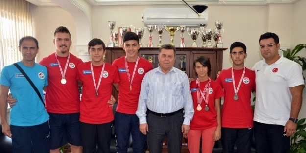 Aydın Atletizmde 6’da 6 Yaptı