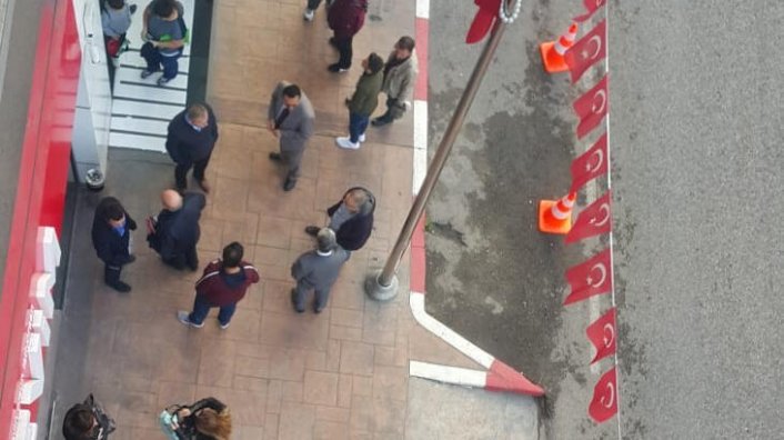 Belediye başkanından işe geç gelenlere şok ceza!