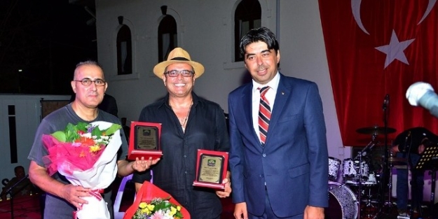 Festival Coşkusunda Binlerce Yürek