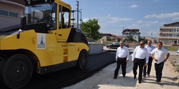 Üzülmez, Asfalt Çalişmalarini İnceledi