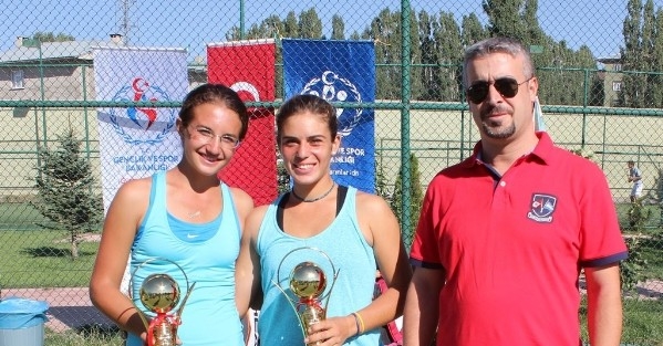 16 Yaş Türkiye Tenis Şampiyonasi Sona Erdi