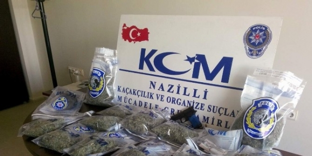 Uyuşturucu Taciri 1,2 Kilo Esrarla Birlikte Yakalandı