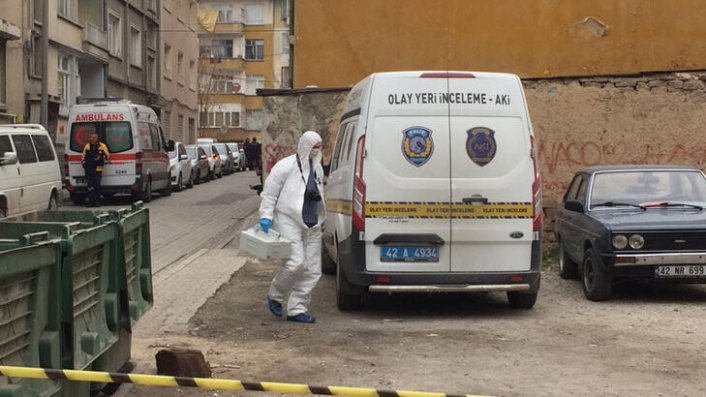 2 kızını bıçaklayarak öldüren Suriyeli baba polise teslim oldu