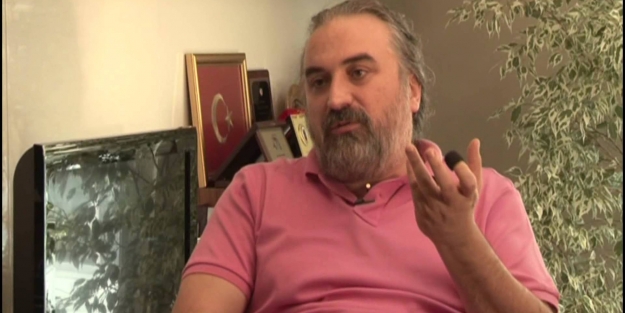 Volkan Konak din adamlarına çattı