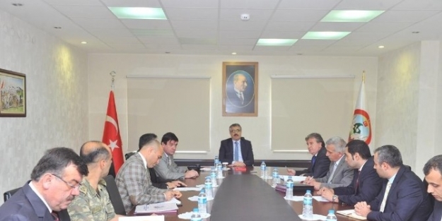 Osmaniye’de 2014-2015 Eğitim-öğretim Yılı İlk Toplantısı, Vali Mehmet Oduncu Başkanlığında Yapıldı