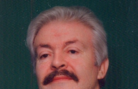 Ünlü Gazeteci Erol Erk Vefat Etti