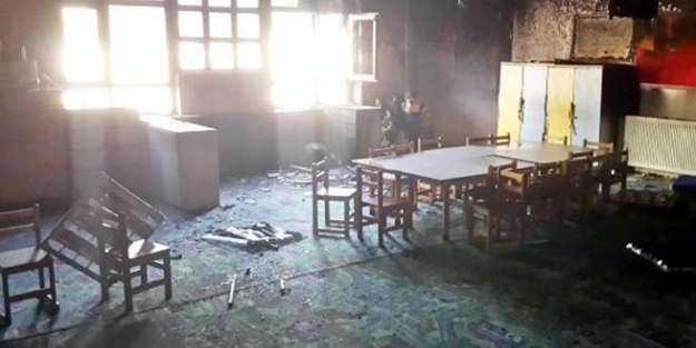 5 okula molotoflu saldırı!