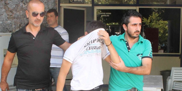 Hırsızı düşürdüğü çorap yakalattı