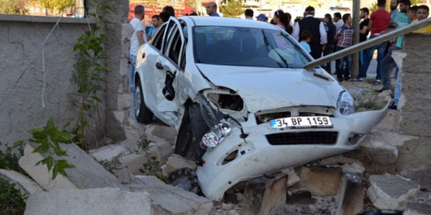 Duvara çarparak durabildi