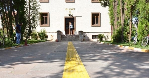 Erzincan’da Engelli Vatandaşların Önündeki Engeller Kaldırılıyor