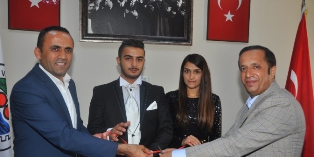 Nikah İçin Fransa’dan Dilovası’na Geldiler