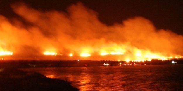 Jet sosyete yangına rağmen eğlencesinden vazgeçmedi!