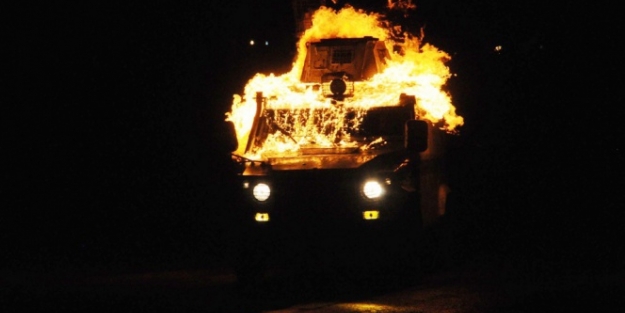 Cizre'de gergin gece: 2 polis yaralı