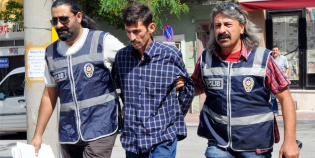 Facebook yüzünden karısını öldürdü!