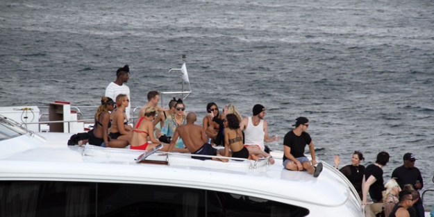 Lady Gaga Boğaz'a doyamadı