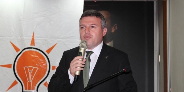 Ak Parti Kastamonu İl Başkanı Metin Çelik;