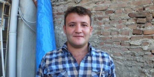 Burhaniye’de Genç Muhtar Yetkililerden Yardım Bekliyor