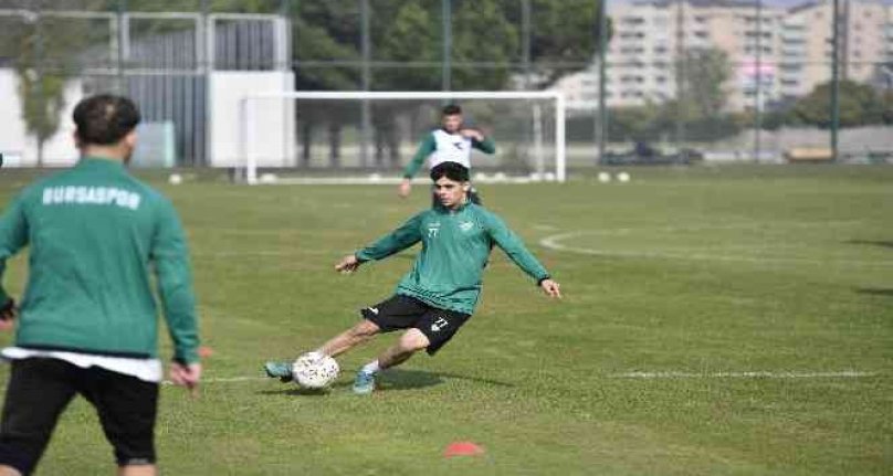 Bursaspor'da Mustafa Genç tüm maçlarda oynadı