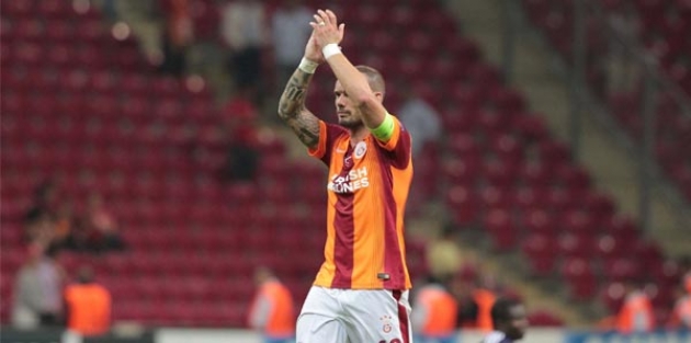 Sneijder taraftardan ricada bulundu