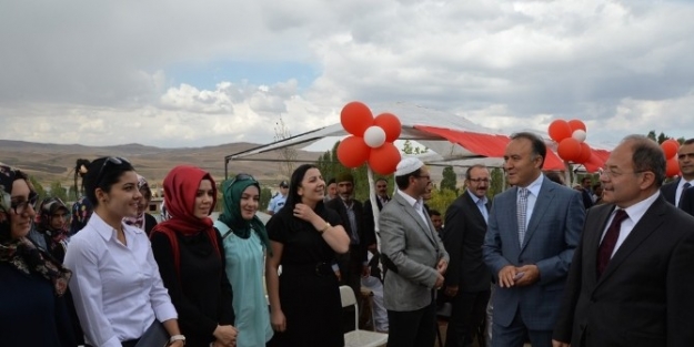 Tekman’da Yapımı Tamamlanan Ali Şen Kız Kuran Kursu Törenle Açıldı