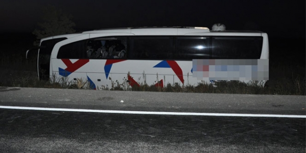 Yolcu otobüsü kaza yaptı!