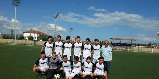 Buharkent Belediyespor’da Moraller Yerinde