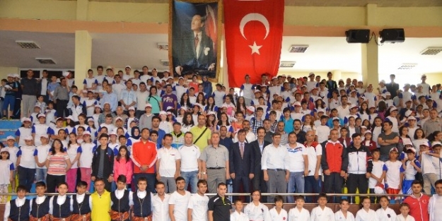 Erzurum Gençliği Spora Doydu
