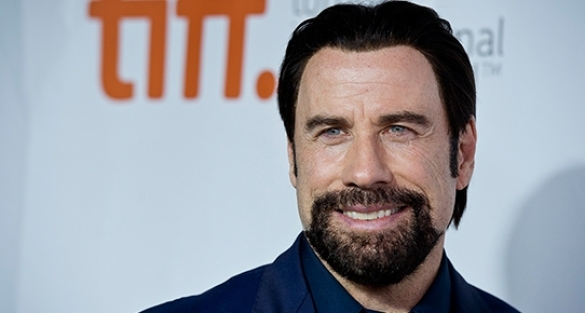 John Travolta gay mi?