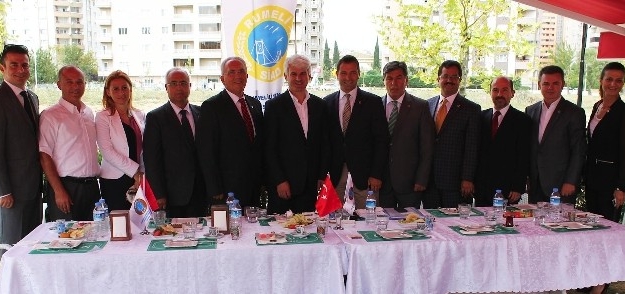 Hüseyin Şahin’den Rumelisiad’a Ziyaret