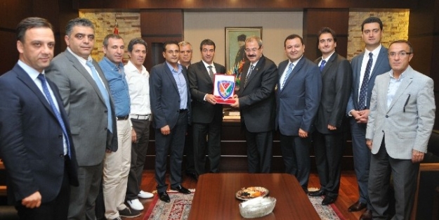 Türkiye Hokey Federasyonu Yönetiminin Gso Ziyareti