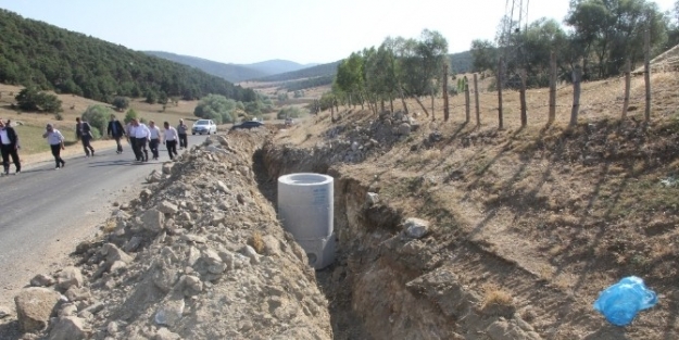 Yozgat’ta Köylerin Alt Yapısını İyileştirme Çalişmalari Sürüyor