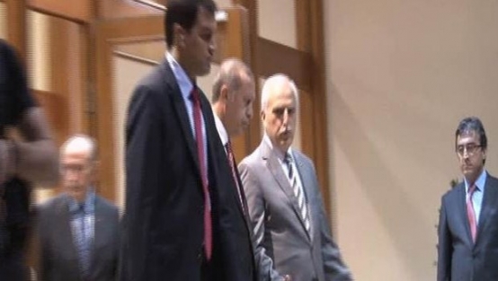 İstanbul'a gelen Erdoğan'ı Hüseyin Mutlu karşıladı